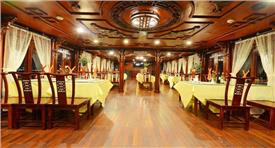 Du thuyền Royal Palace Hạ Long